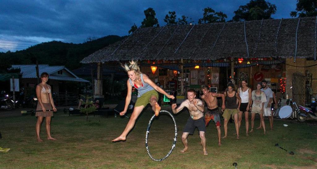 Pai Circus Hostel Esterno foto