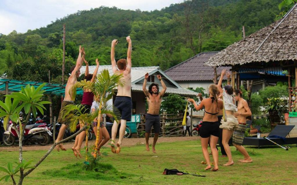 Pai Circus Hostel Esterno foto