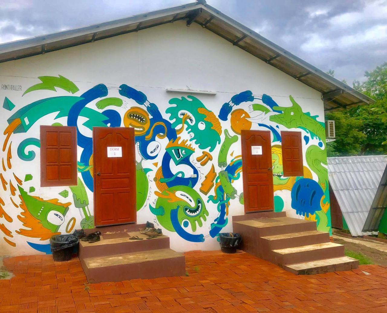 Pai Circus Hostel Esterno foto