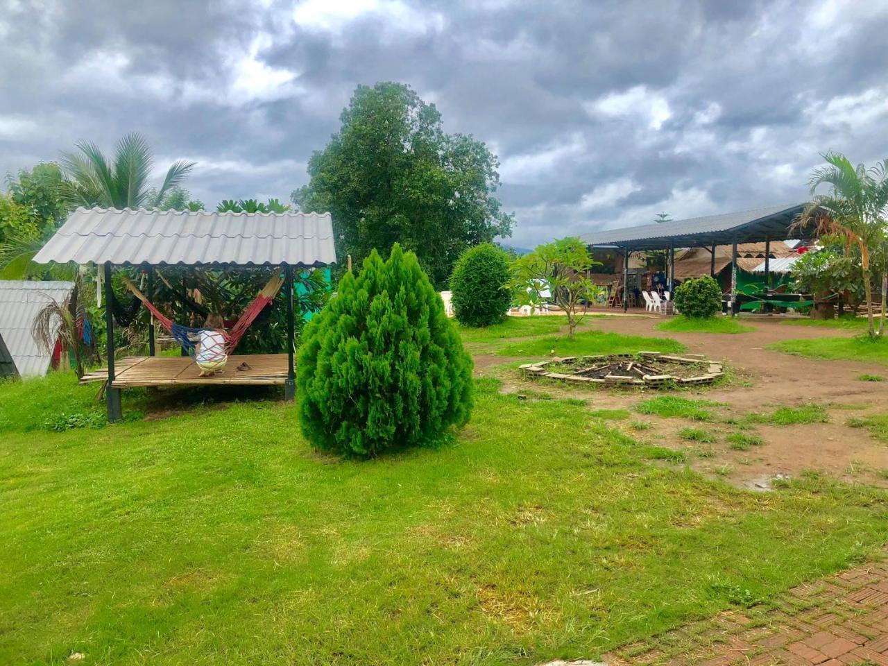 Pai Circus Hostel Esterno foto